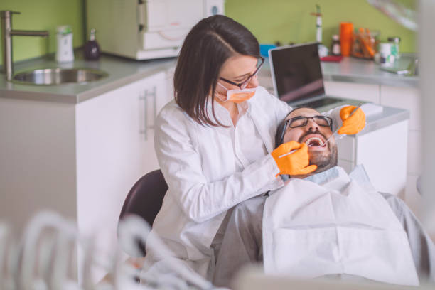 Best Emergency Dental Care for Broken or Chipped Teeth in Jourdanton, TX